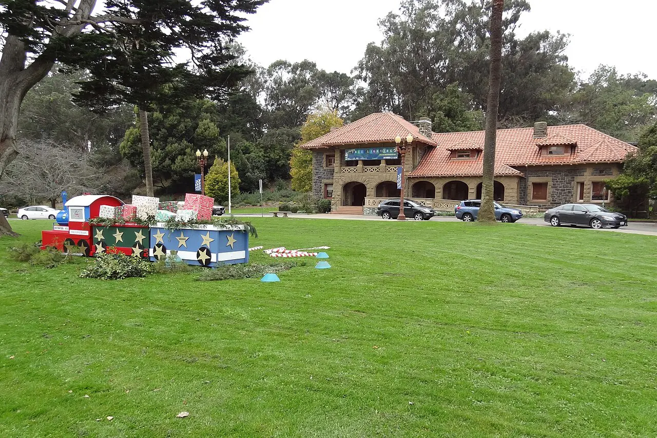 McLaren Lodge, Golden Gate Park