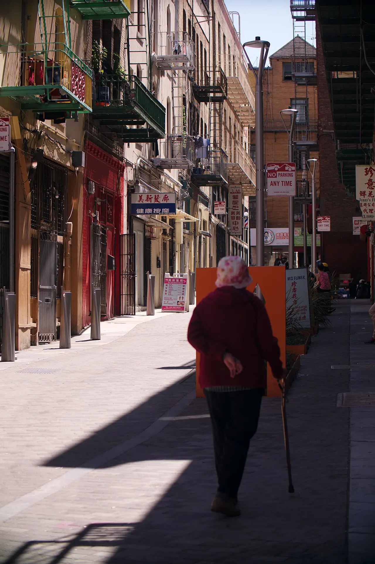 Spofford Street alley