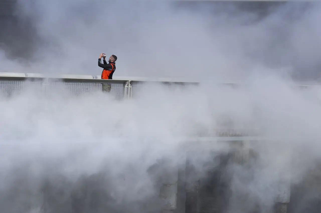Fog Bridge Exploratorium (Fujiko Nakaya)