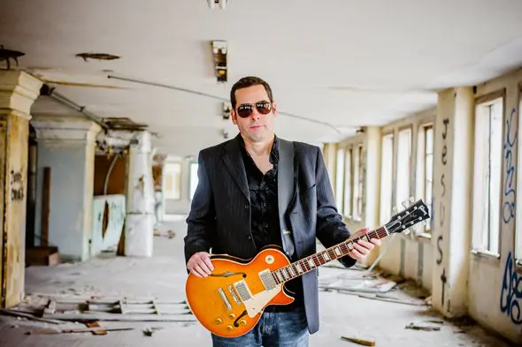 Albert Castiglia at Biscuits & Blues