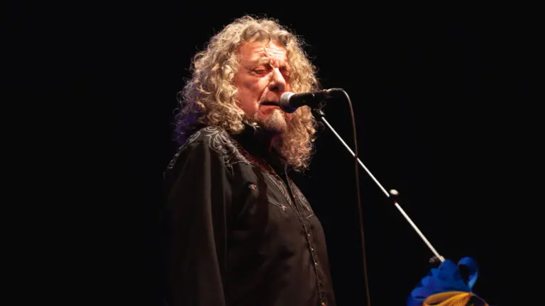 Robert Plant performing with Saving Grace, the project he brings to Hardly Strictly Bluegrass - San Francisco