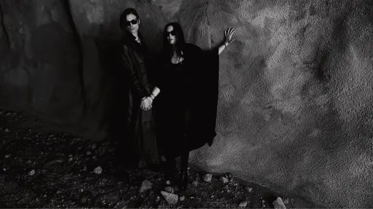 Cold Cave (solo)