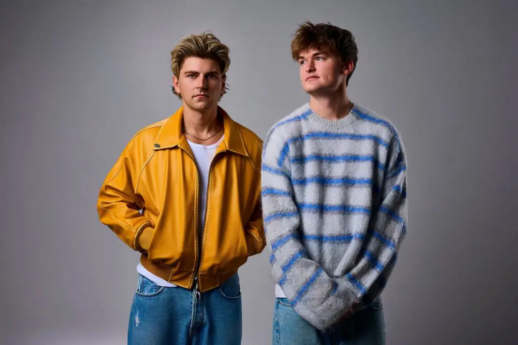 TWINSICK – Ages 18+