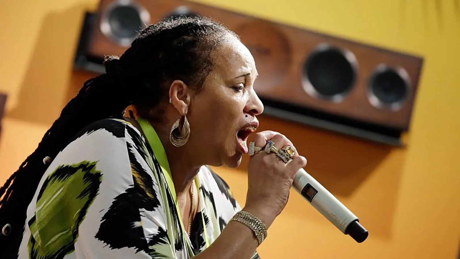 event-the-independent-sister-nancy-the-steady-rock-band-2027-01-15