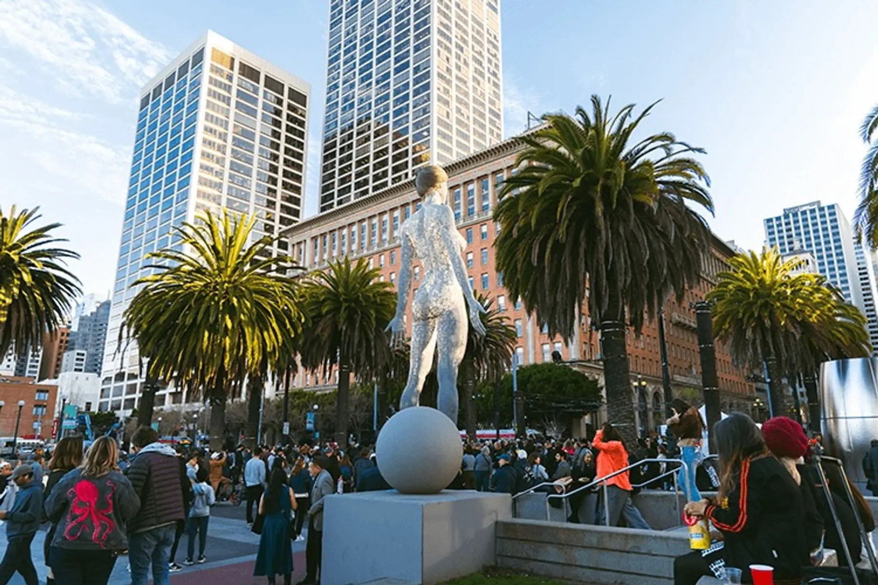 Marco Cochrane's R-Evolution sculpture standing over Embarcadero Plaza - San Francisco