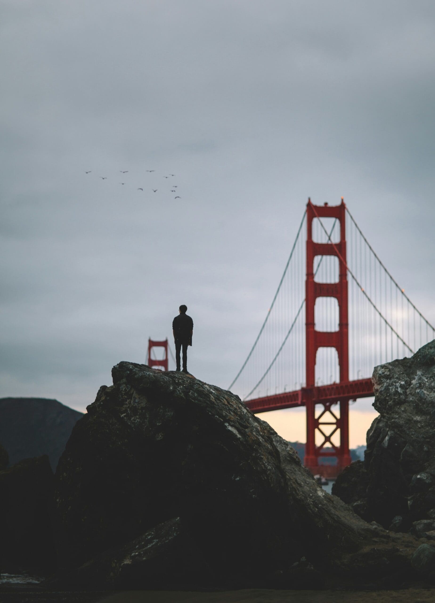 Golden Gate Bridge at dusk, photo by Saksham Gangwar
